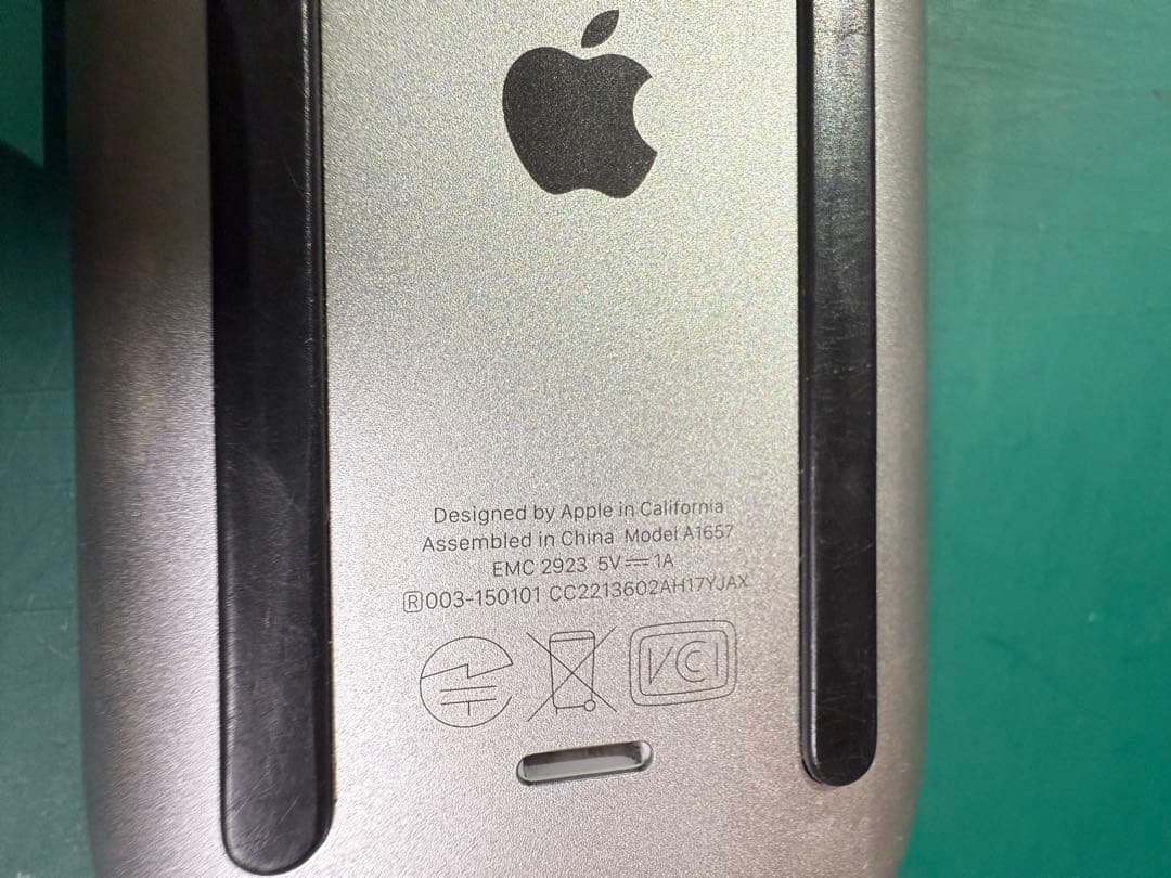 Apple Magic Mouse 2 MLA02J/A ホワイト