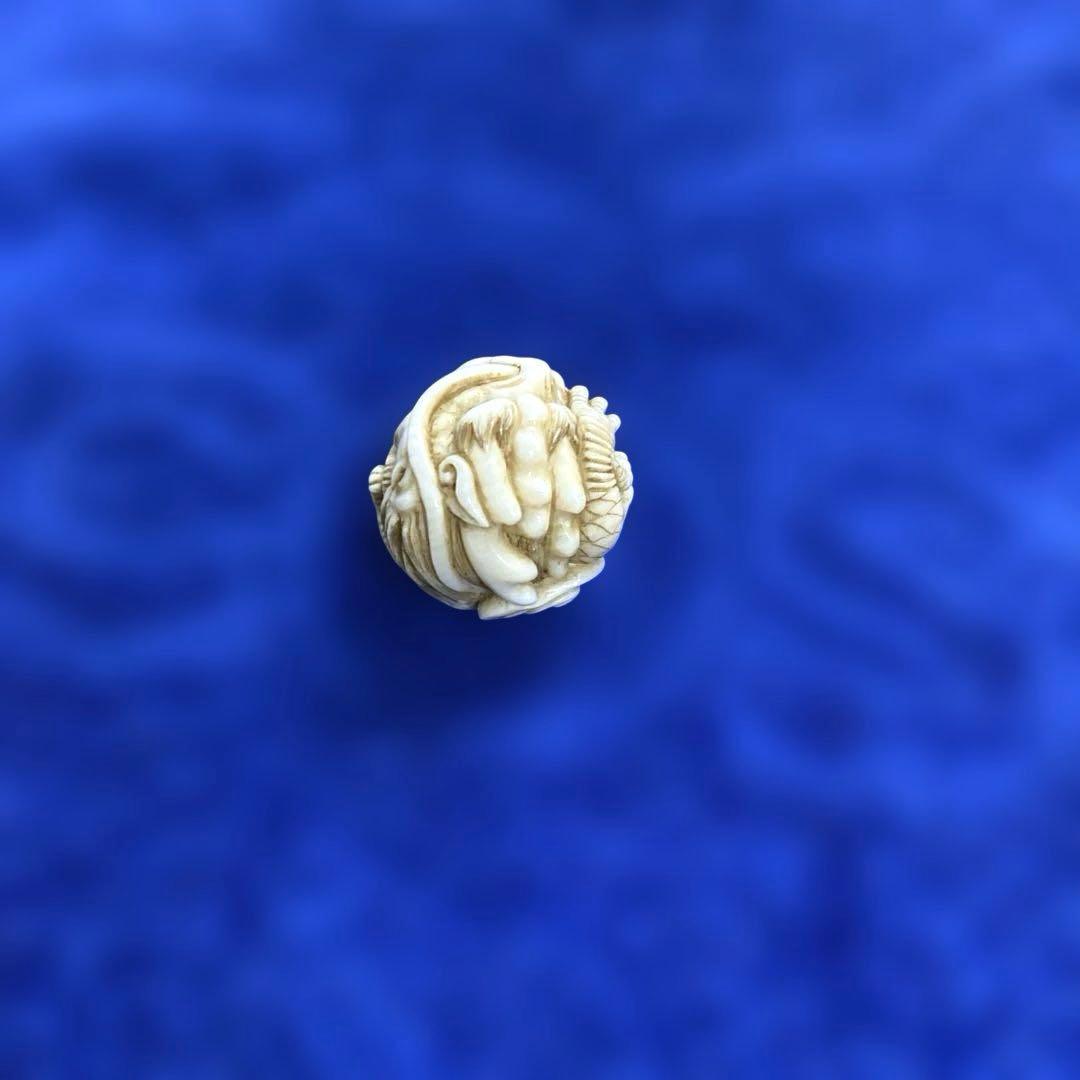 龍の根付けです。