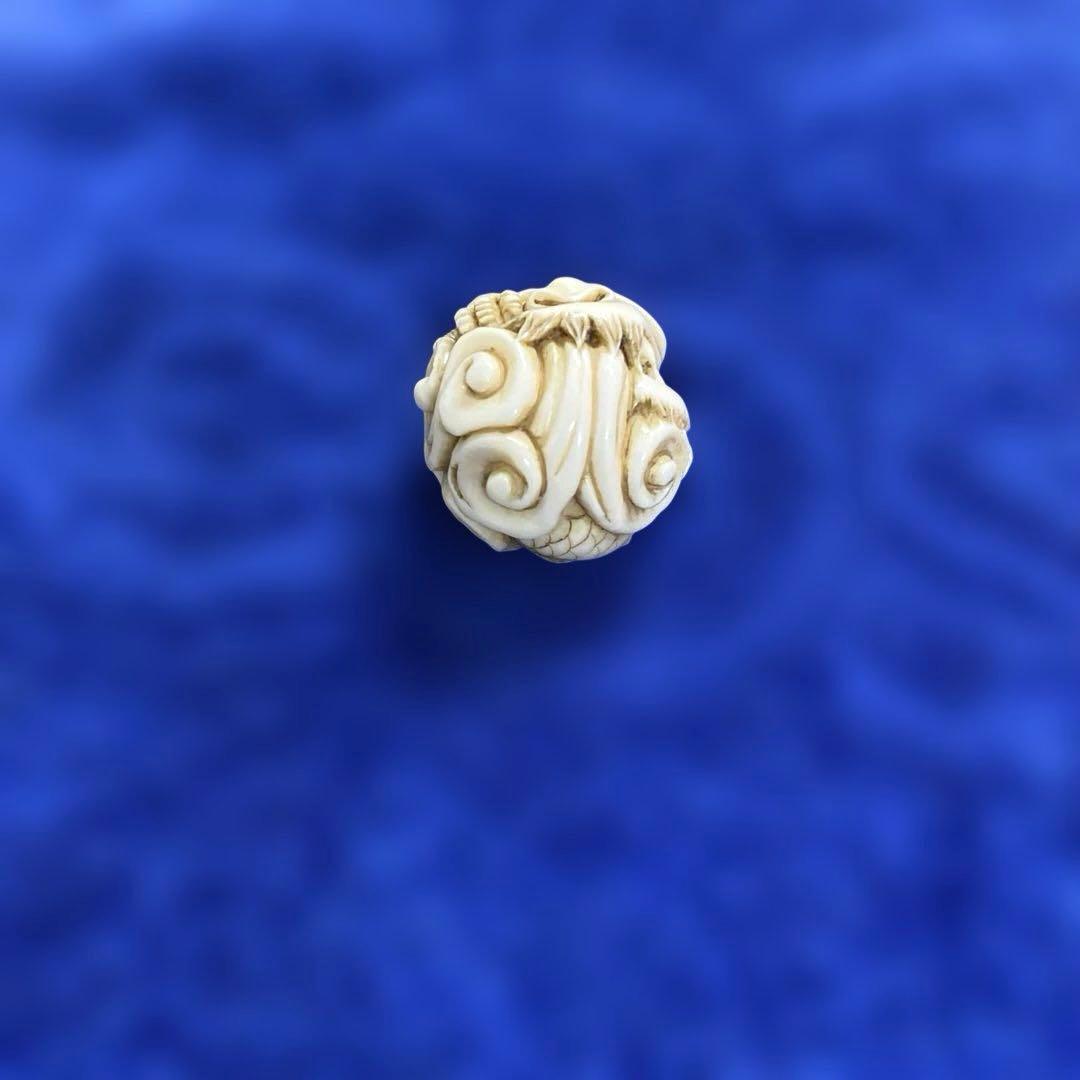 龍の根付けです。