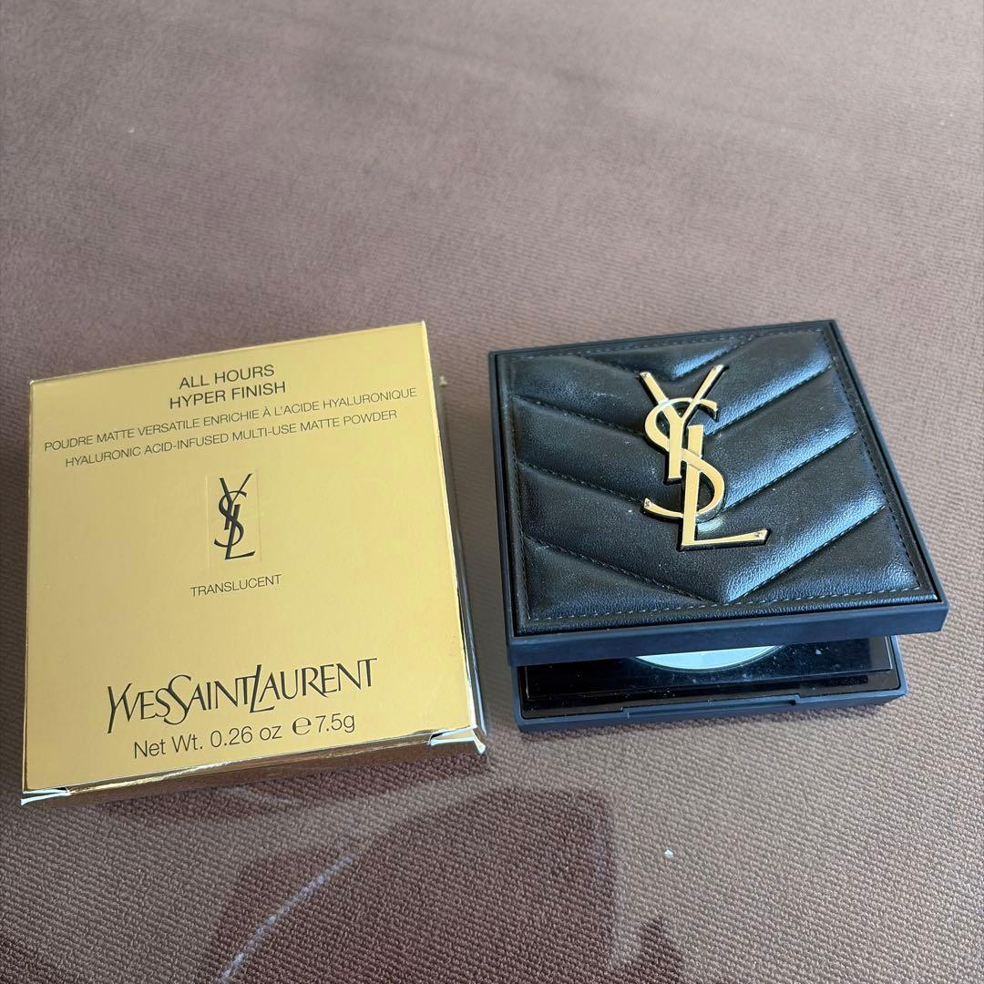 イヴサンローラン　オールアワーズ　ハイパープレストパウダー　ユニヴァーサル✖️2