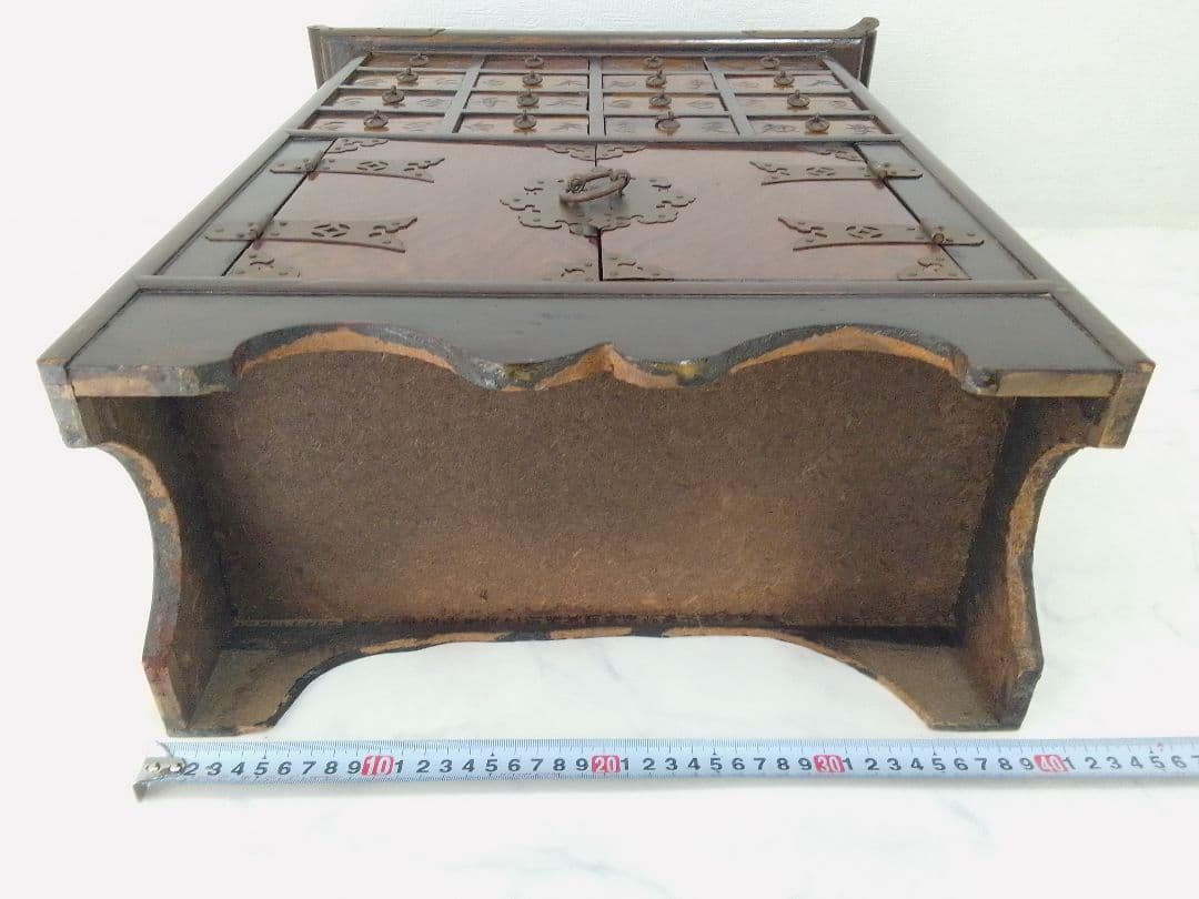 薬箪笥 ヤクジャン 李朝家具 アンティーク 木製 小物入れ 16杯 観音開き