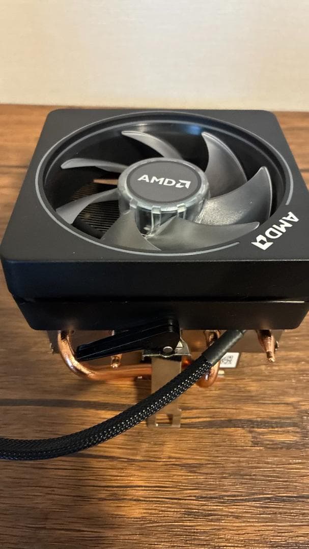 AMD Ryzen 7 3700X CPUとクーラーセット