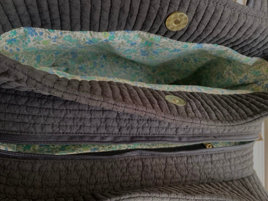 ブラック　3ルームズバッグ　ヌビバッグ　3層構造　ショルダーベルト　ハンドメイド