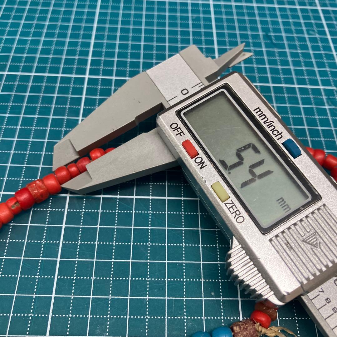 アフリカのアンティークビーズネックレス(希少品、一点物)全長約52センチ