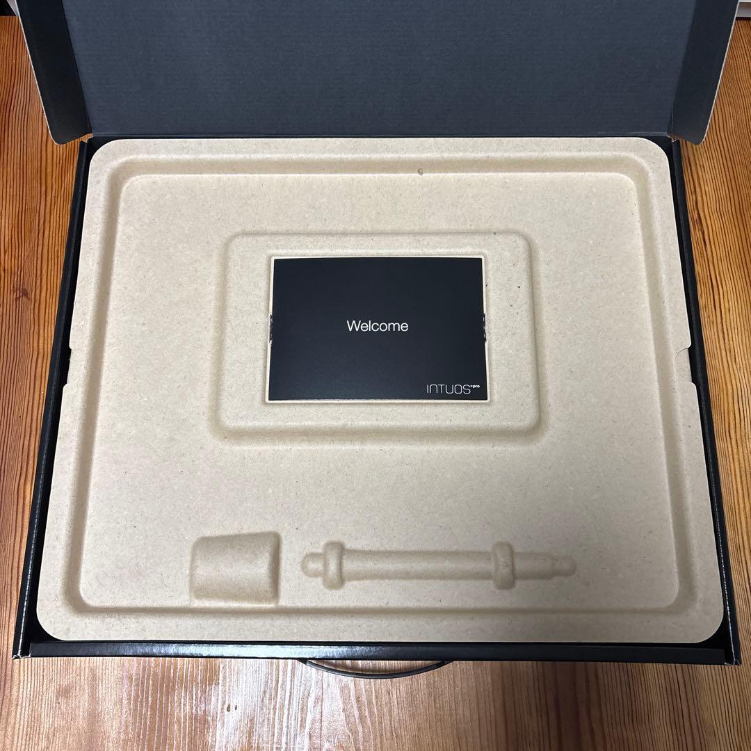 Wacom INTUOS pro PTH-651/K1 Mサイズ